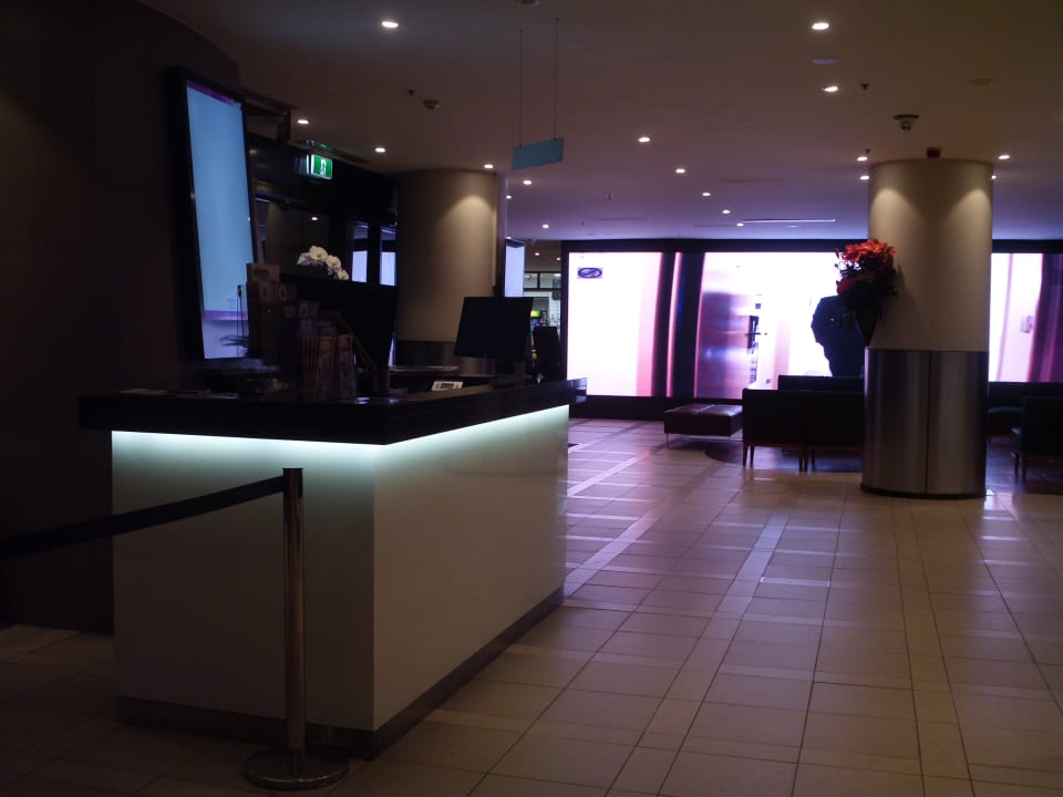 Lobby Mercure Hotel Sydney