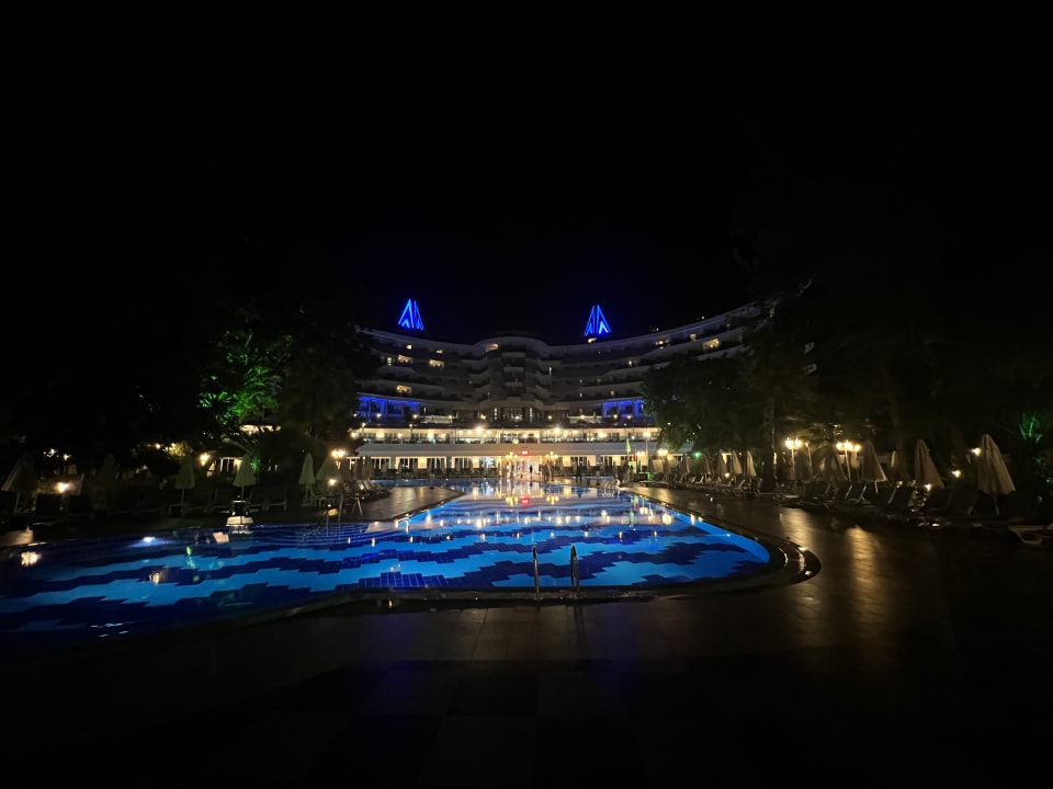 Außenansicht Hotel Botanik Platinum