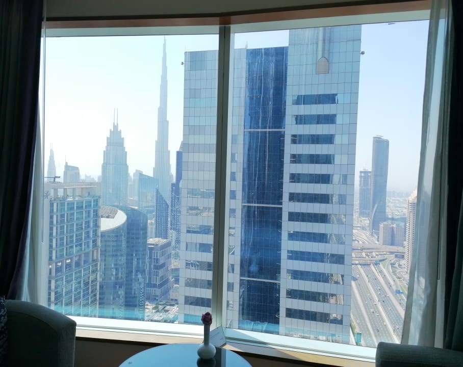 Zimmer Rose Rayhaan by Rotana