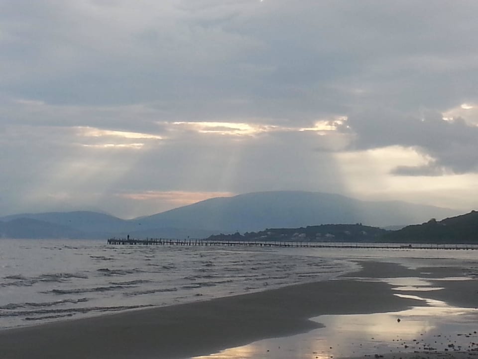 Die Sonne bricht durch Hotel Kalamaki