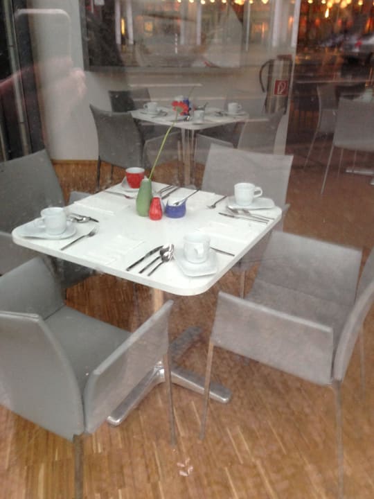Frühstückstische Park Plaza Berlin