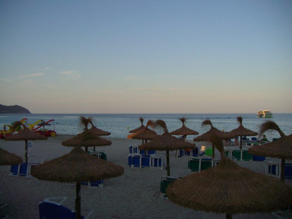 Strand vor dem Hotel Hipotels Don Juan