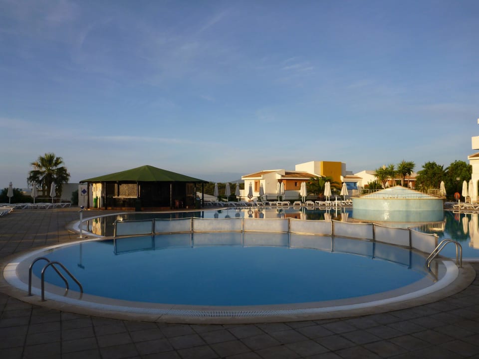 Oberer Pool blau punta reina