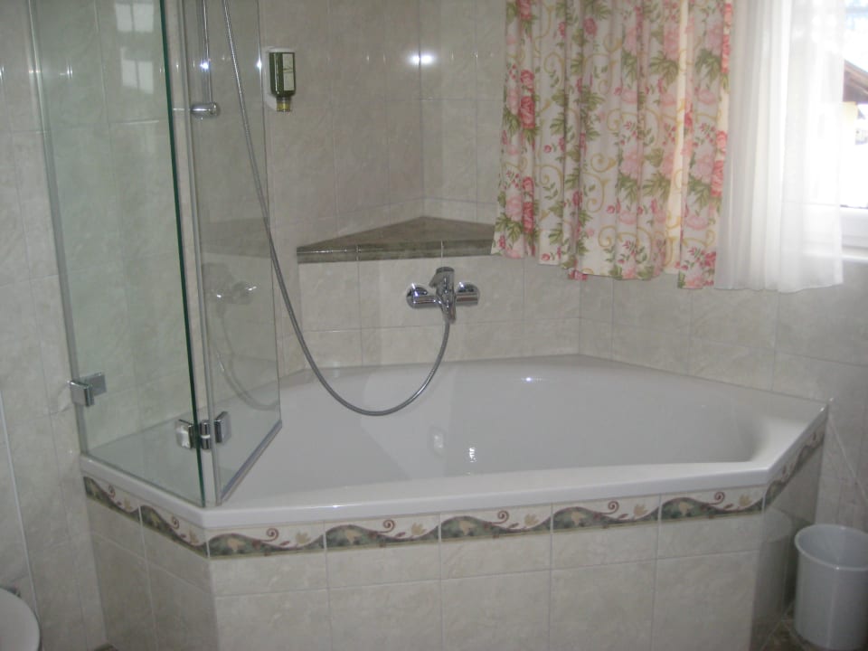 Badewanne Vötters Verwöhnhotel Kaprun