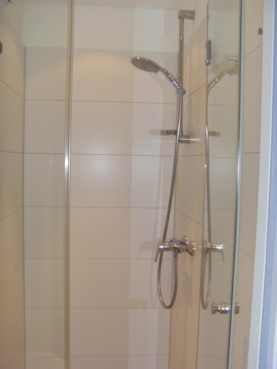 Dusche Motel One Hamburg-Altona