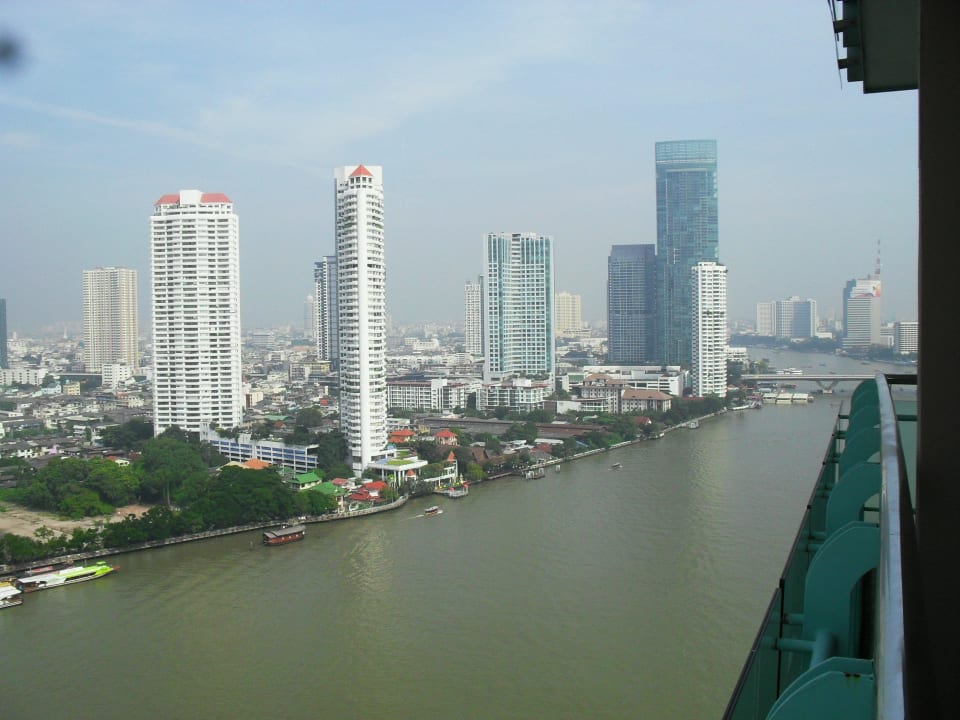 Blick vom Balkon 22. Stock Chatrium Hotel Riverside Bangkok