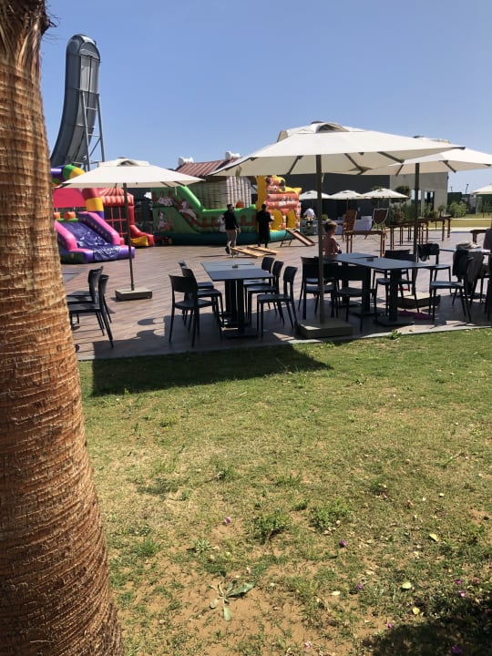 Gartenanlage Jacaranda Luxury Resort