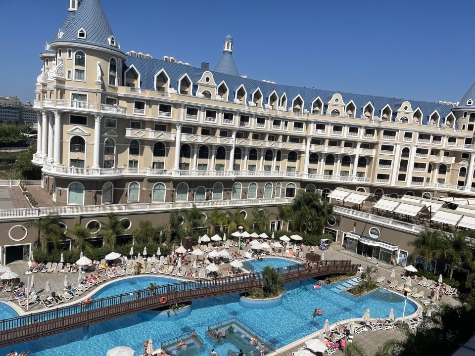 Pool Haydarpasha Palace