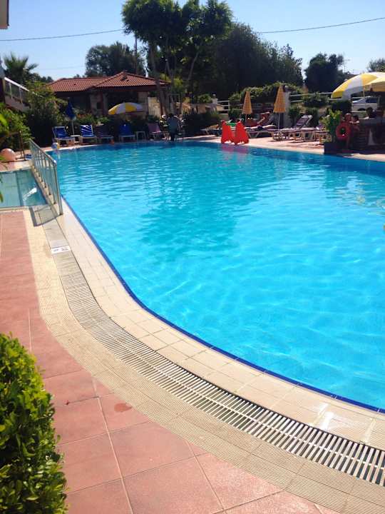 Pool Hotel Side Elis