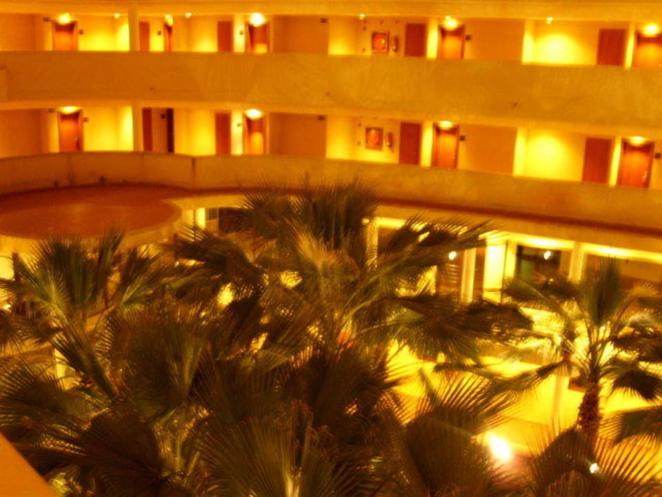 Innenansicht des Hauptgebäudes allsun App.-Hotel Orient Beach