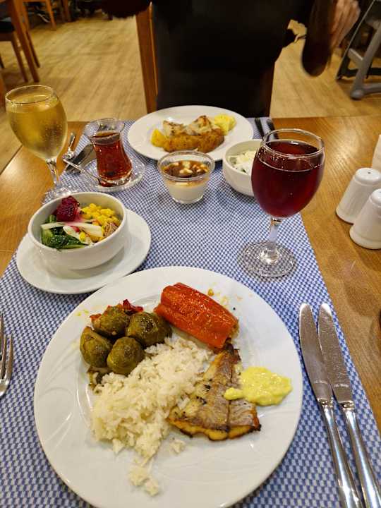 Gastro Royal Atlantis Beach Hotel