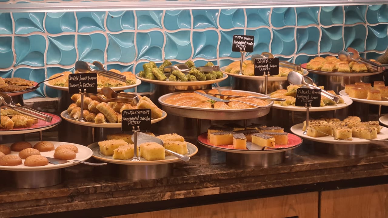 Gastro Xanadu Island Hotel