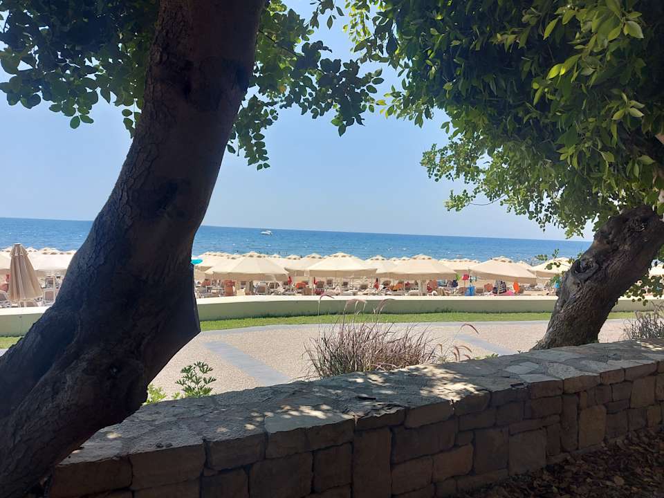 Strand Melas Resort Hotel