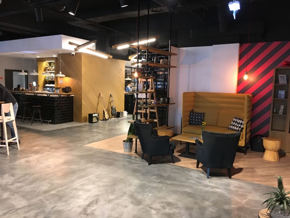 Lobby Park Inn by Radisson Poznan