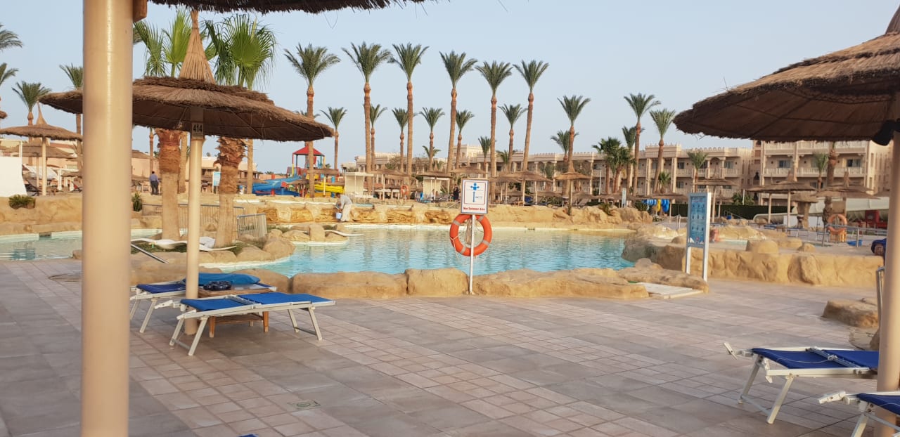 Pool Beach Albatros Resort