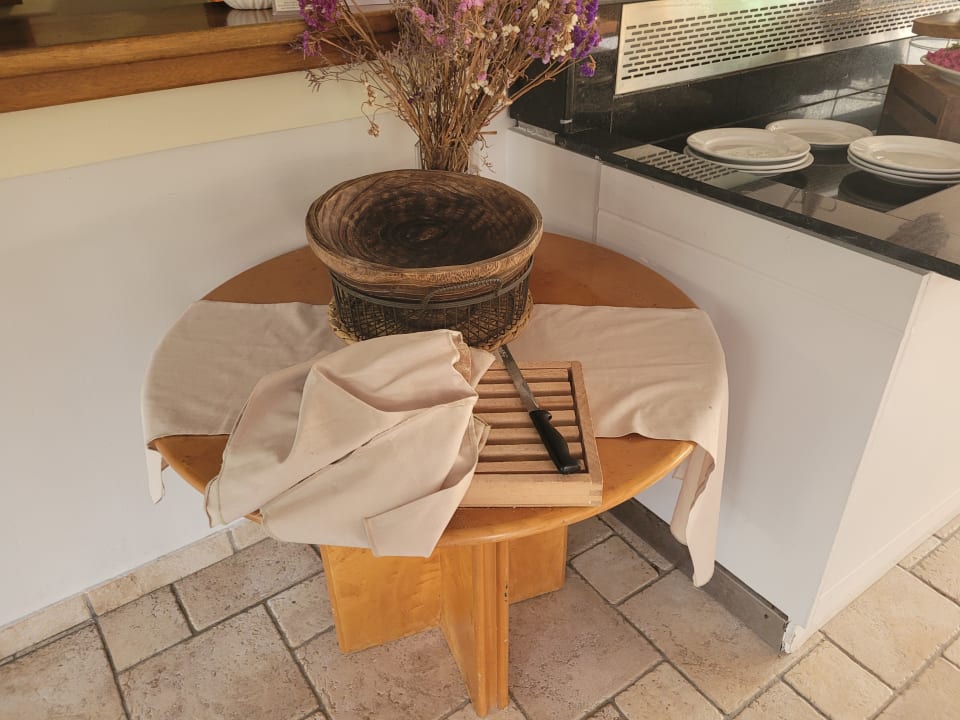 Gastro Almyros Villas Resort