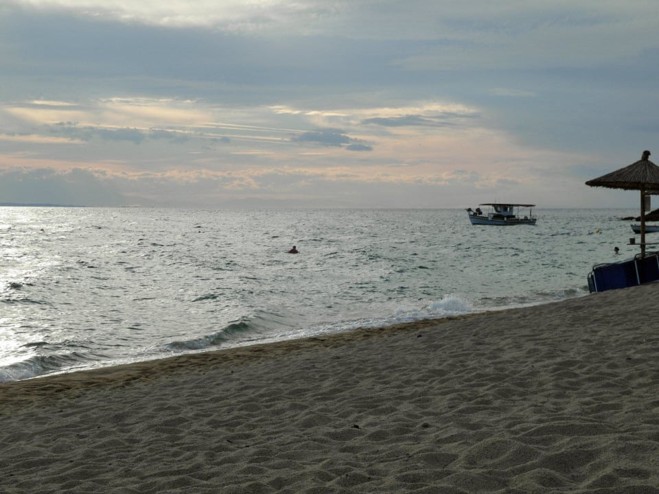 Boot am Strand Lagomandra Hotel & Spa