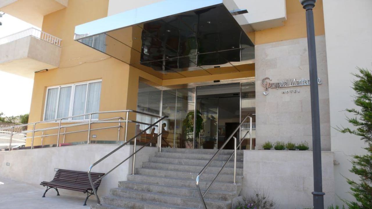 Haupteingang Grupotel Montecarlo