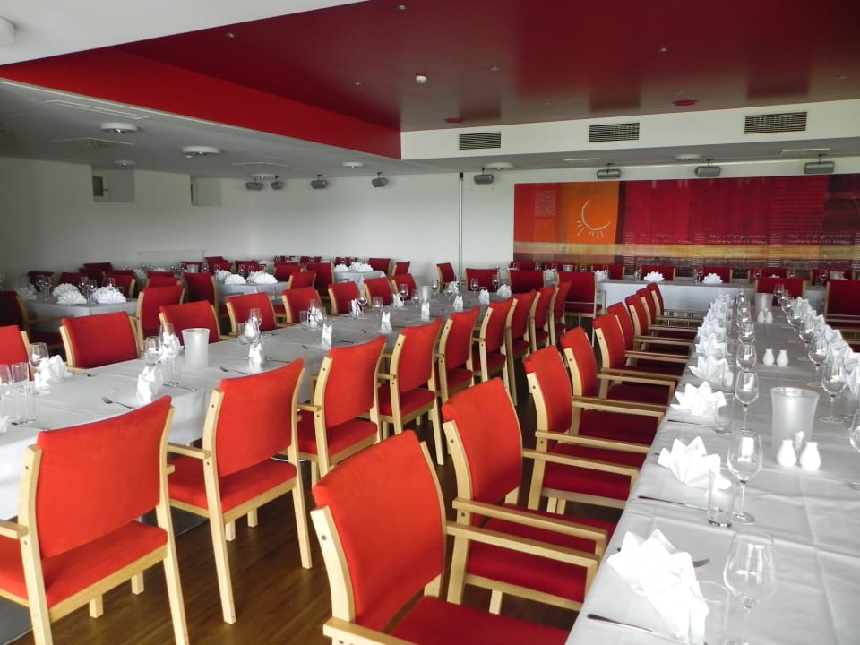 Tafeln im Restaurant SPES Hotel & Seminare