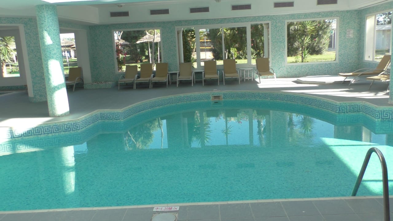 Pool Sentido Bellevue Park