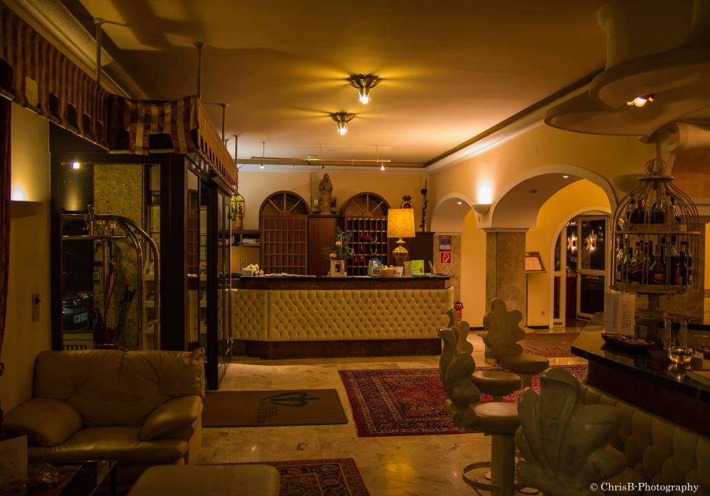 Rezeption Hotel Carinthia