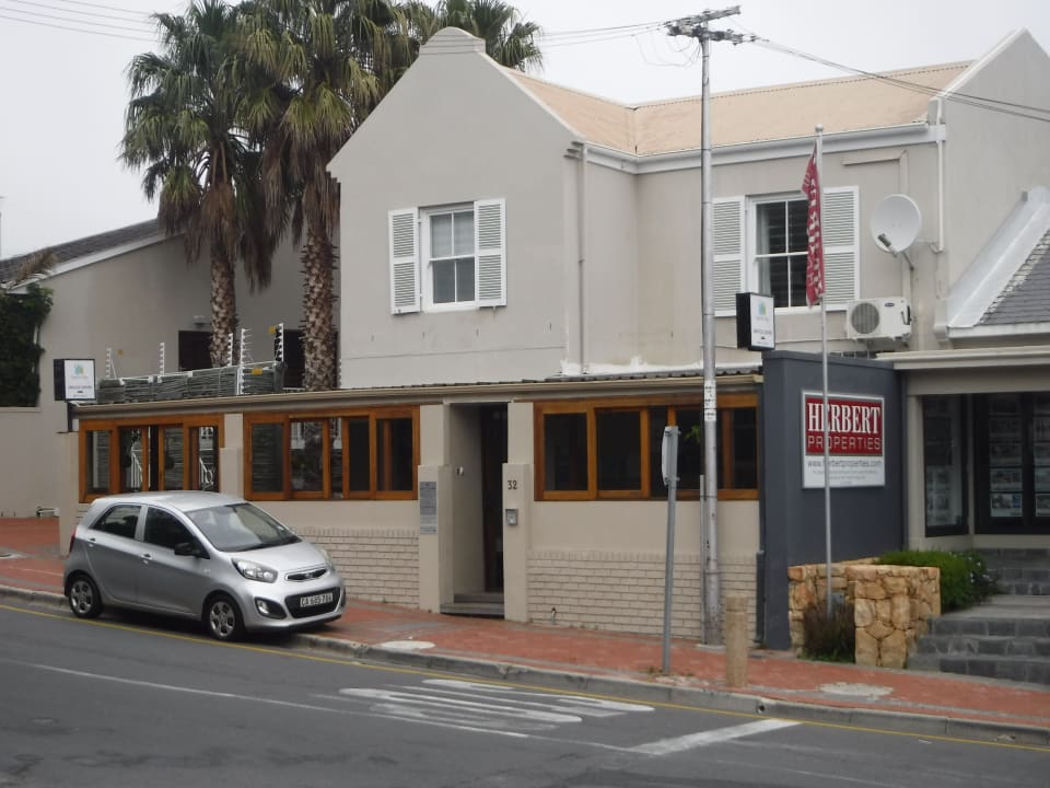 Außenansicht Hotel Camps Bay Village