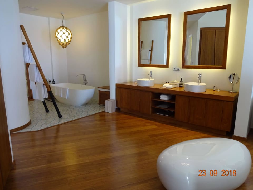 Bad Ocean Lagoon House  Amilla Maldives