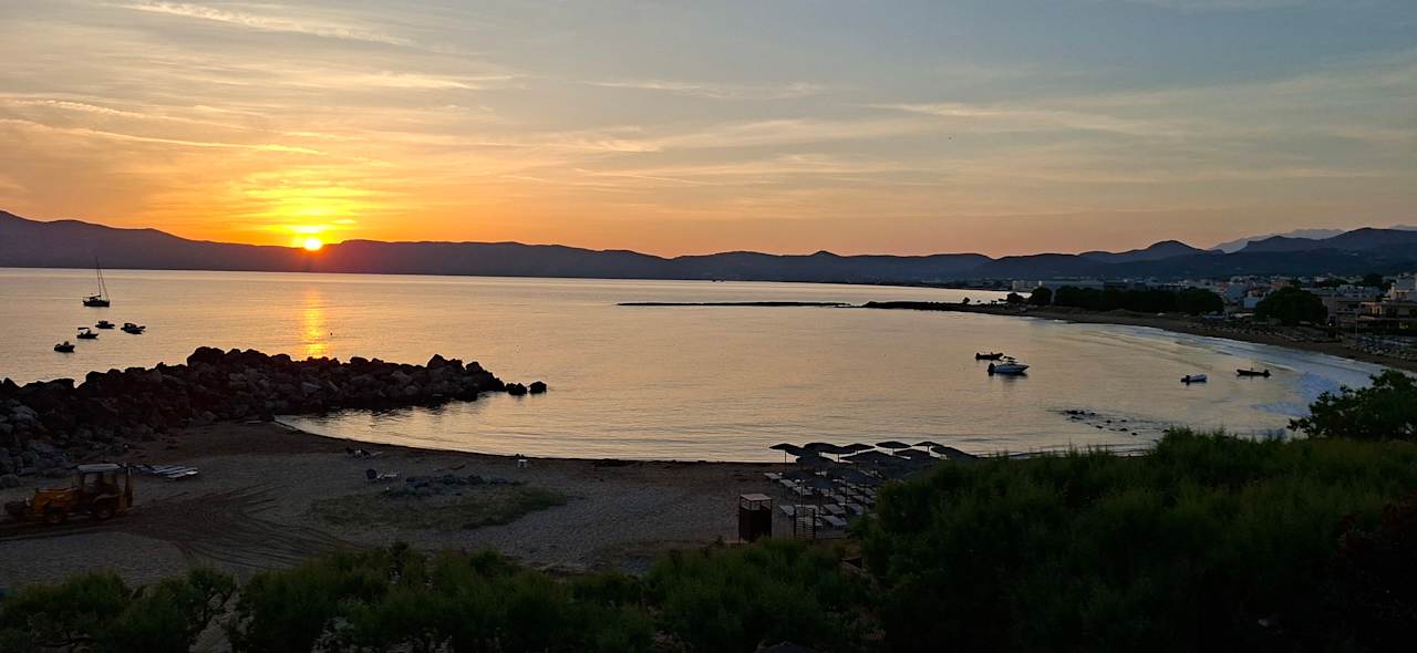 "Sonnenaufgang 6 Uhr" Elena Beach Hotel (Kissamos) • HolidayCheck ...