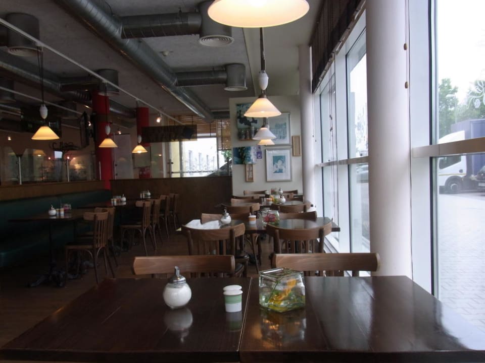 Restaurant am Fenster Hotel Ibis München Messe
