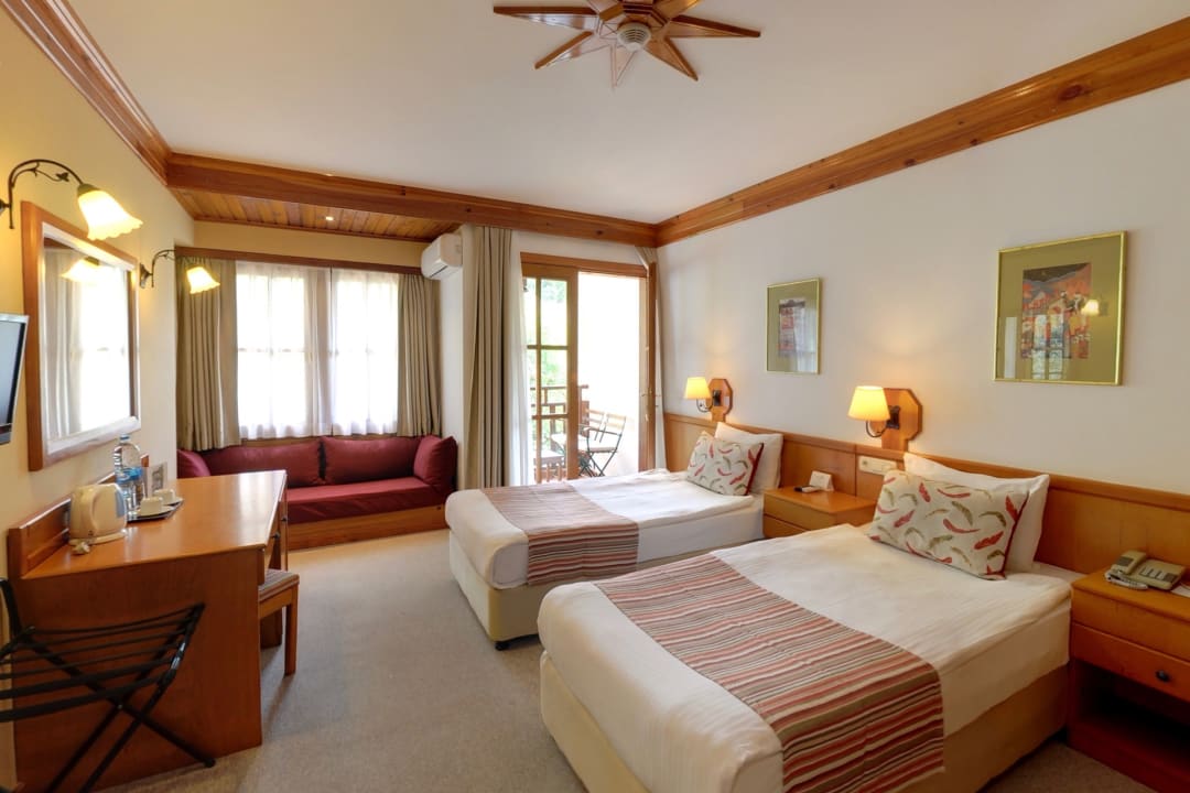 Zimmer Montana Pine Resort