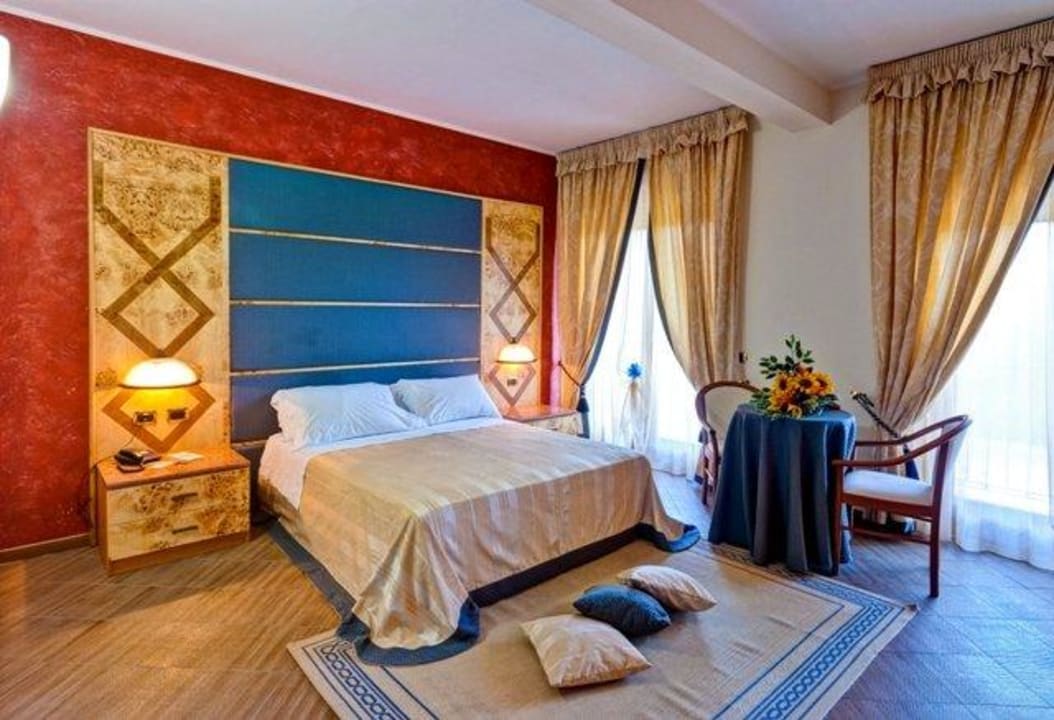 Suite Hotel La Perla