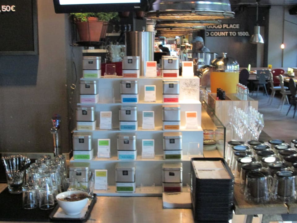 Teebüffet 25hours Hotel Wien beim MuseumsQuartier