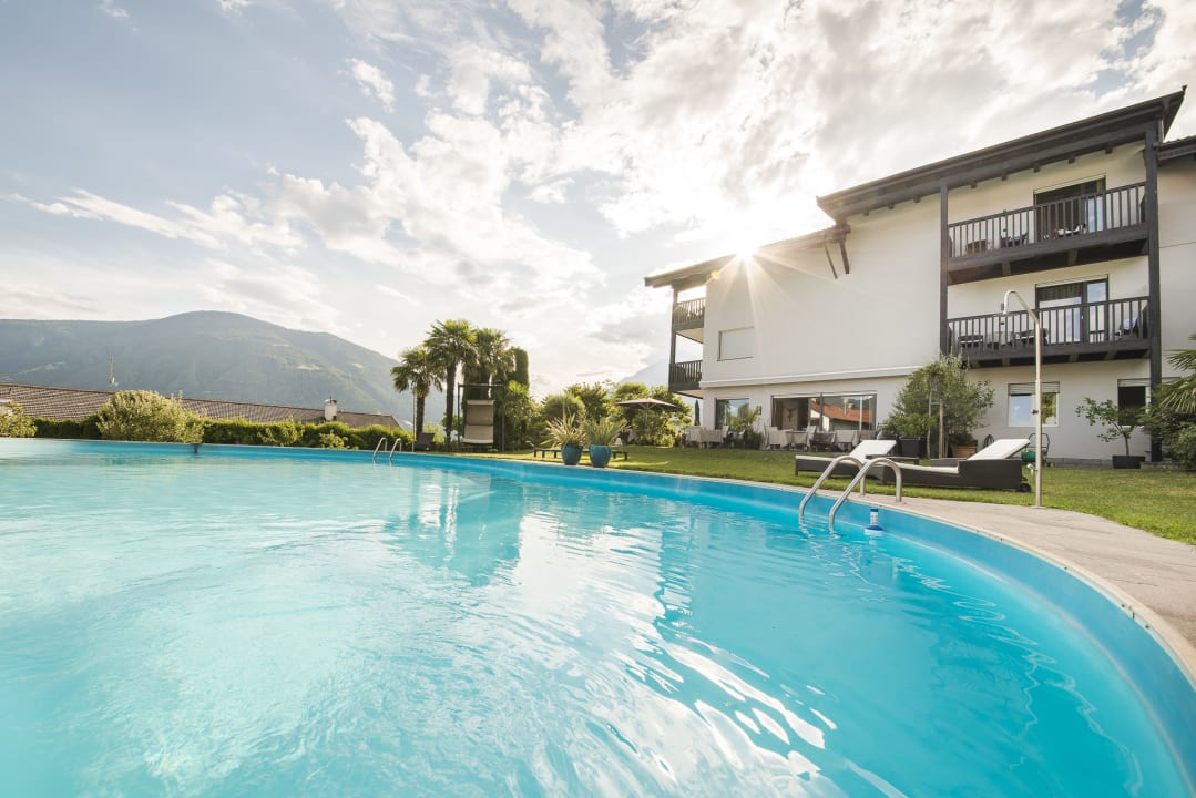 Pool Garni-Hotel Minigolf