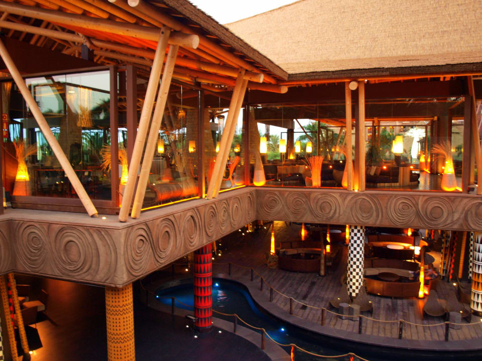 REstauracja Akara Lopesan Baobab Resort