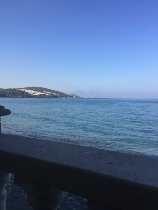 Strand Tusan Beach Resort