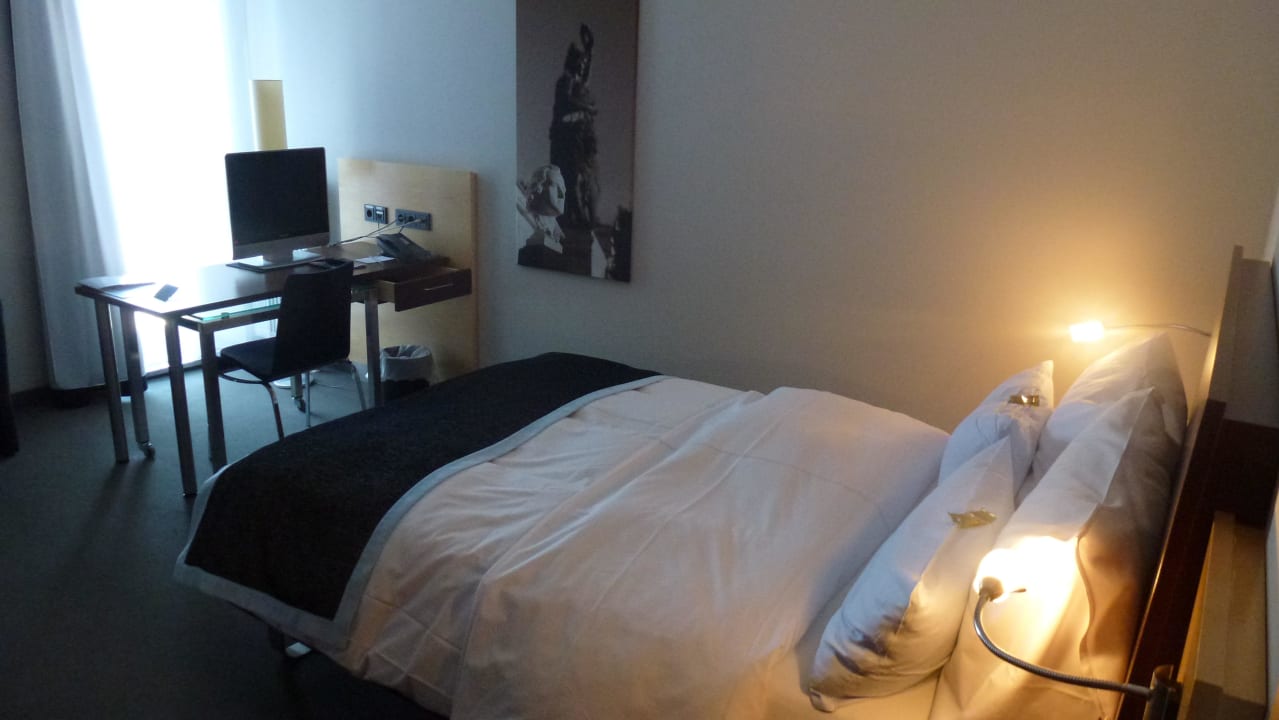 Bett Schiller 5 Hotel