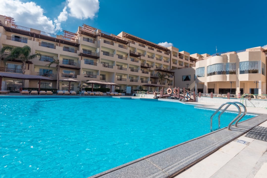 Pool Imperial Shams Abu Soma