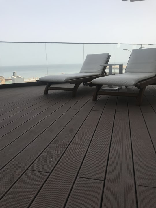 Pool Wyndham Garden Ajman Corniche