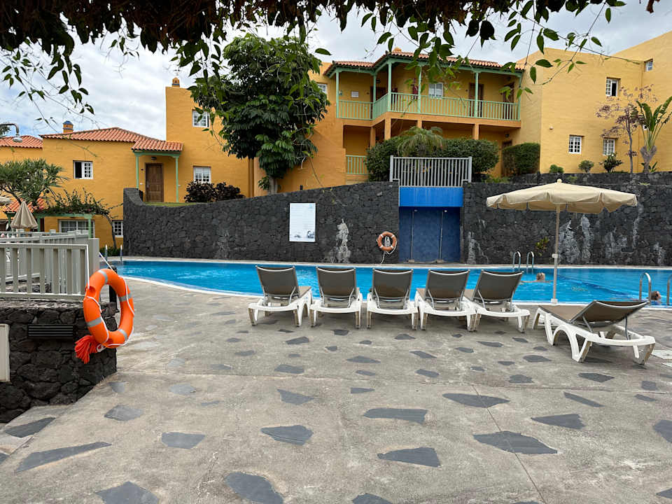 Pool Apartamentos La Caleta
