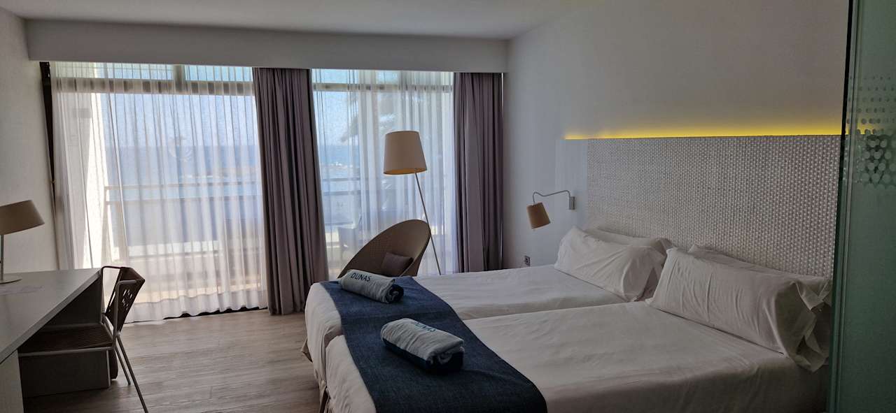 Zimmer Don Gregory by Dunas