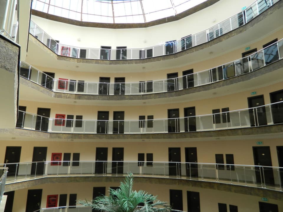 Внутри отеля My Home Sky Hotel