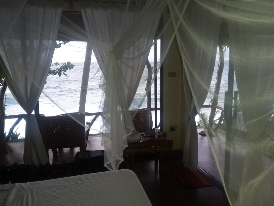 Blick aus der Beachvilla Camiguin Volcan Beach Eco Retreat & Dive Resort