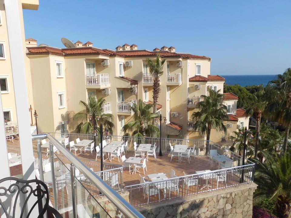 Ausblick Iz Flower Side Beach Hotel