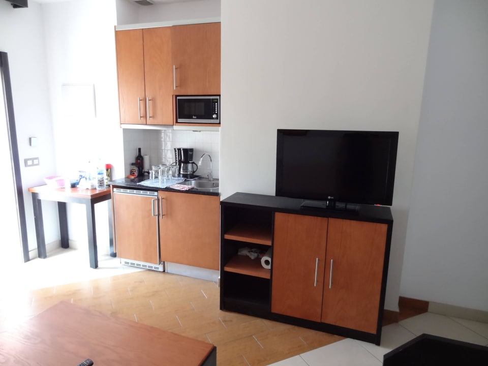 Wohnraum Bungalow 151 HL Miraflor Suites Hotel