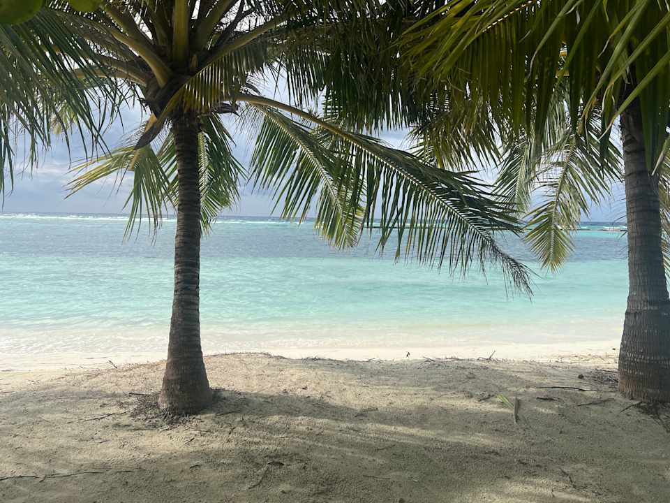 Strand Kuredu Island Resort & Spa