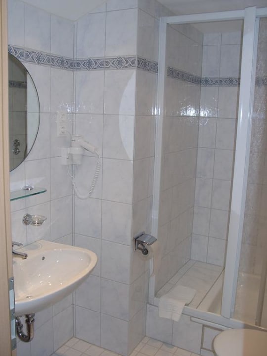 Bad mit DU/WC Hotel Lärchenhof