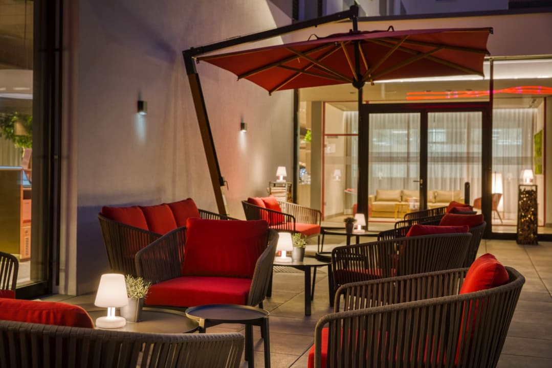 Lobby IntercityHotel Zürich Airport