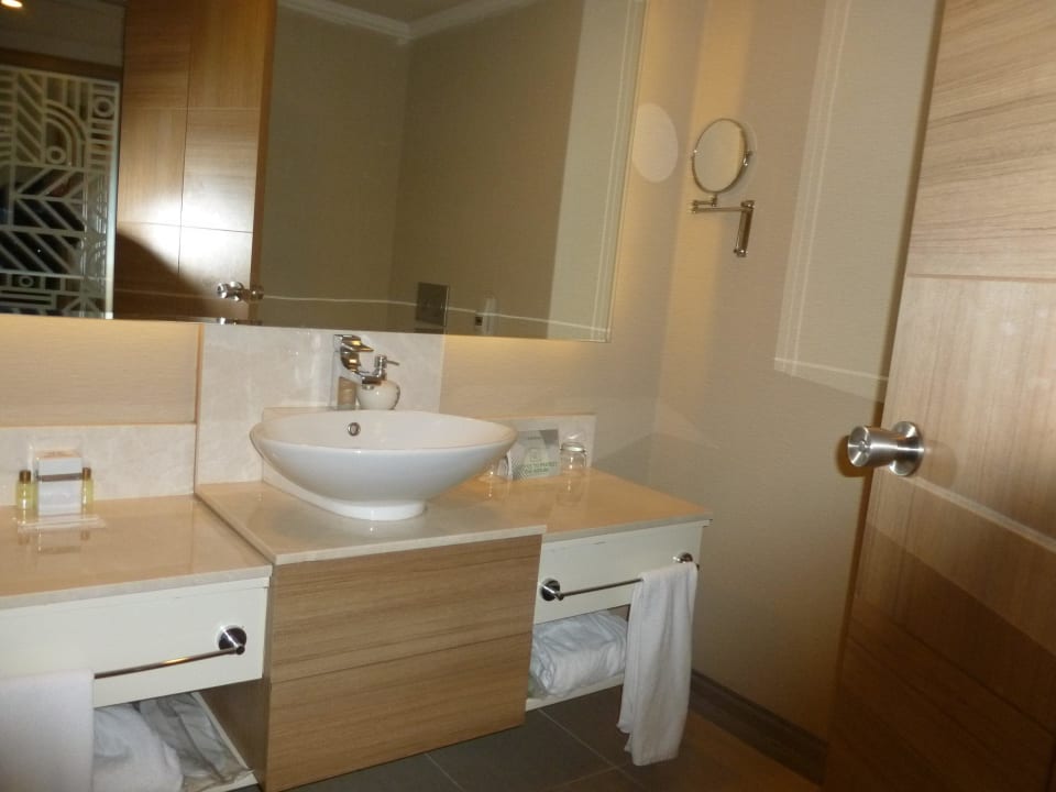 Évier moderne Hotel Delphin Imperial