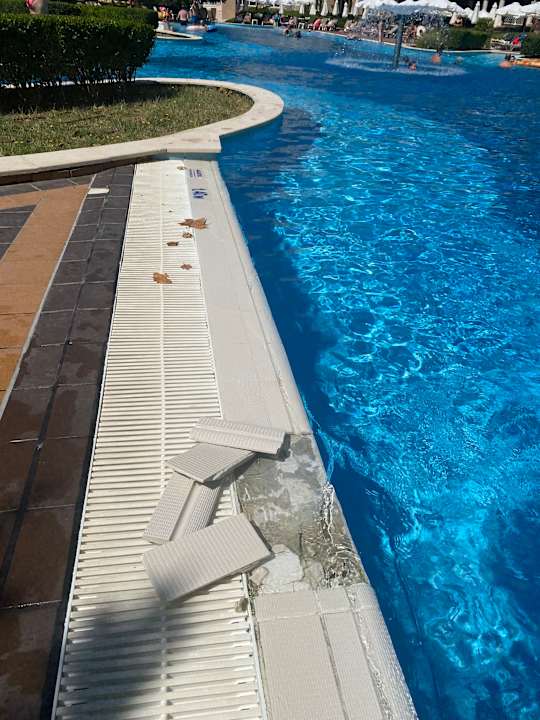 Pool Dreams Sunny Beach Resort & Spa