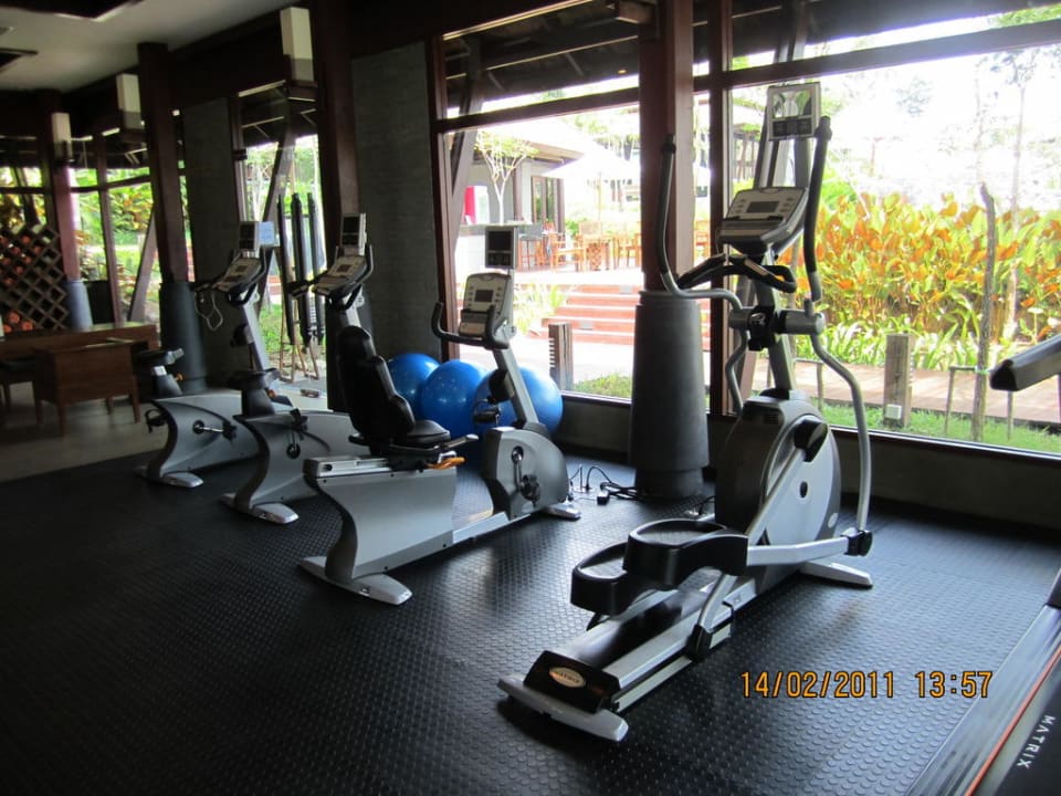 3 Fahrräder und 1 Crosstrainer Nora Buri Resort & Spa